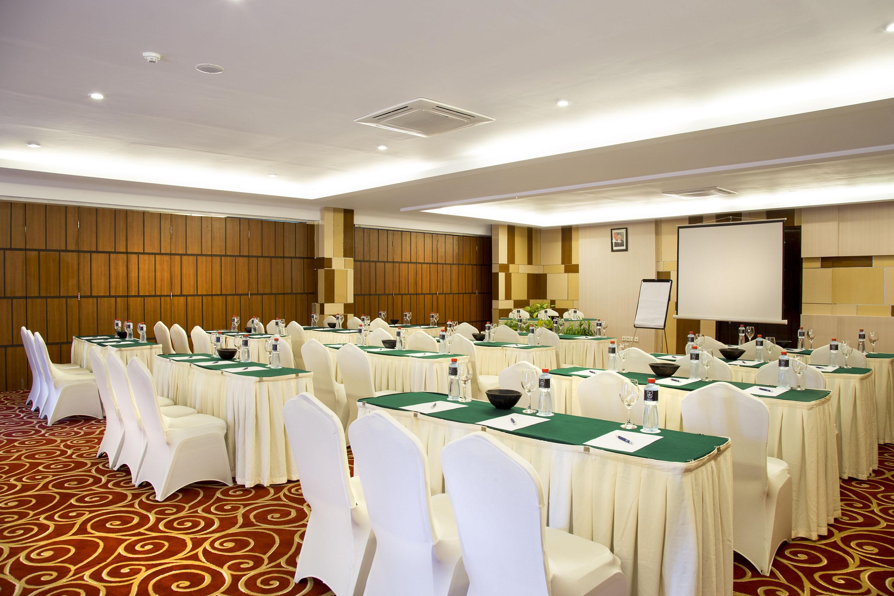 Hotel Le Grande Bali Uluwatu Zewnętrze zdjęcie Meeting room