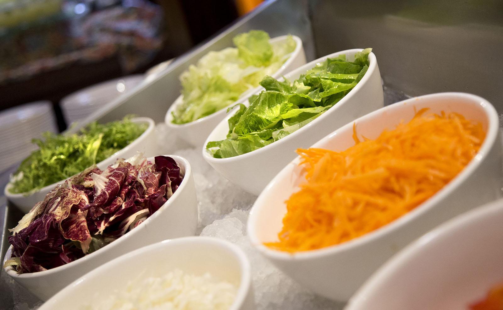 Hotel Le Grande Bali Uluwatu Zewnętrze zdjęcie Salad bar