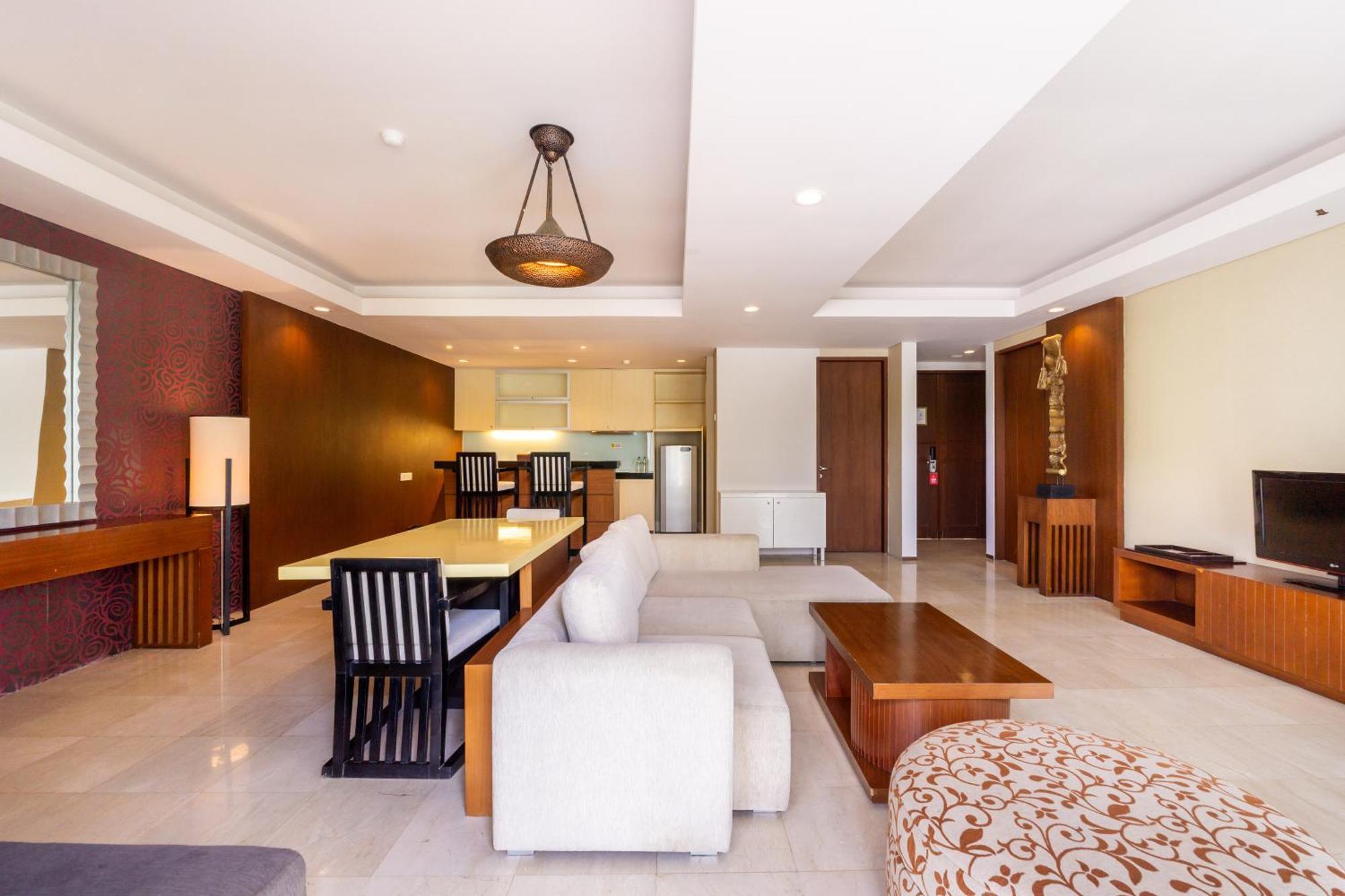 Hotel Le Grande Bali Uluwatu Zewnętrze zdjęcie A suite at the hotel