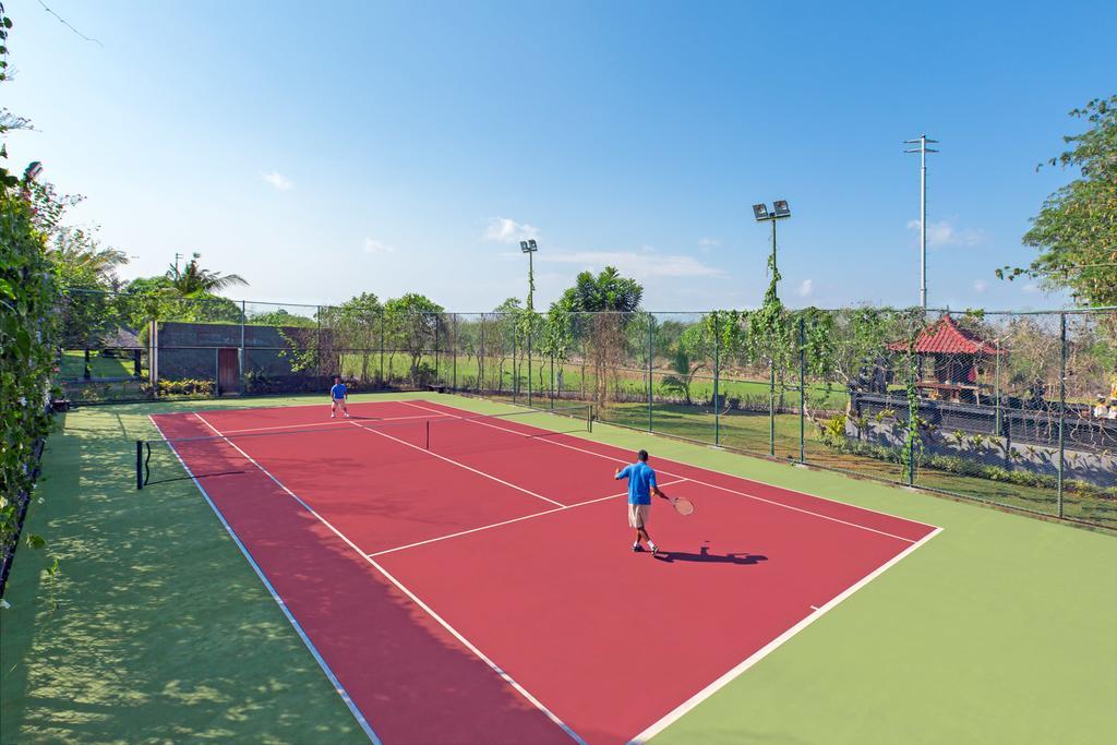 Hotel Le Grande Bali Uluwatu Zewnętrze zdjęcie Tennis court at the resort