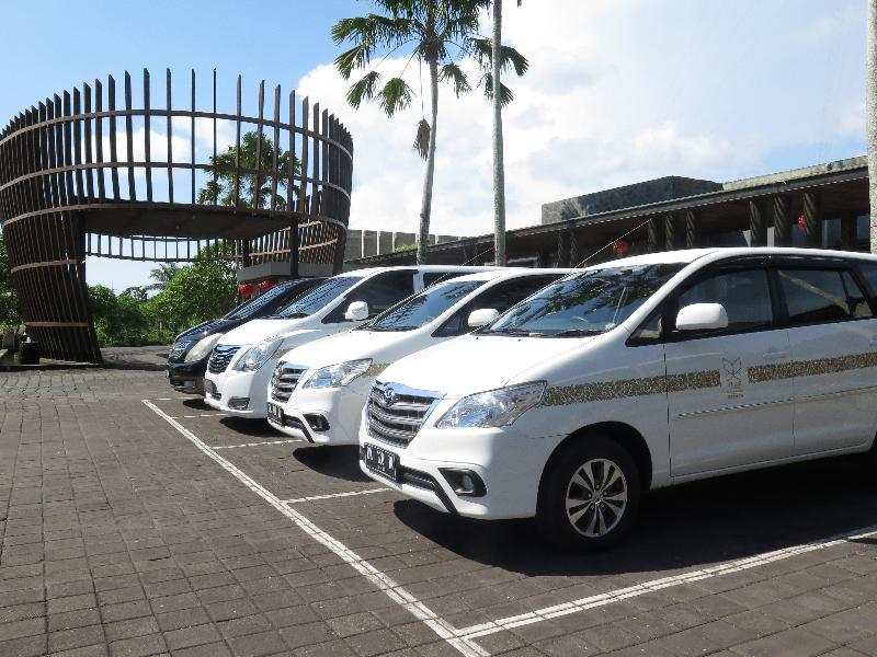 Hotel Le Grande Bali Uluwatu Zewnętrze zdjęcie Toyota Innova