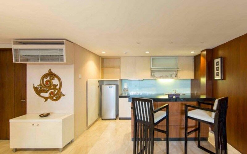 Hotel Le Grande Bali Uluwatu Zewnętrze zdjęcie A kitchen in a hotel suite